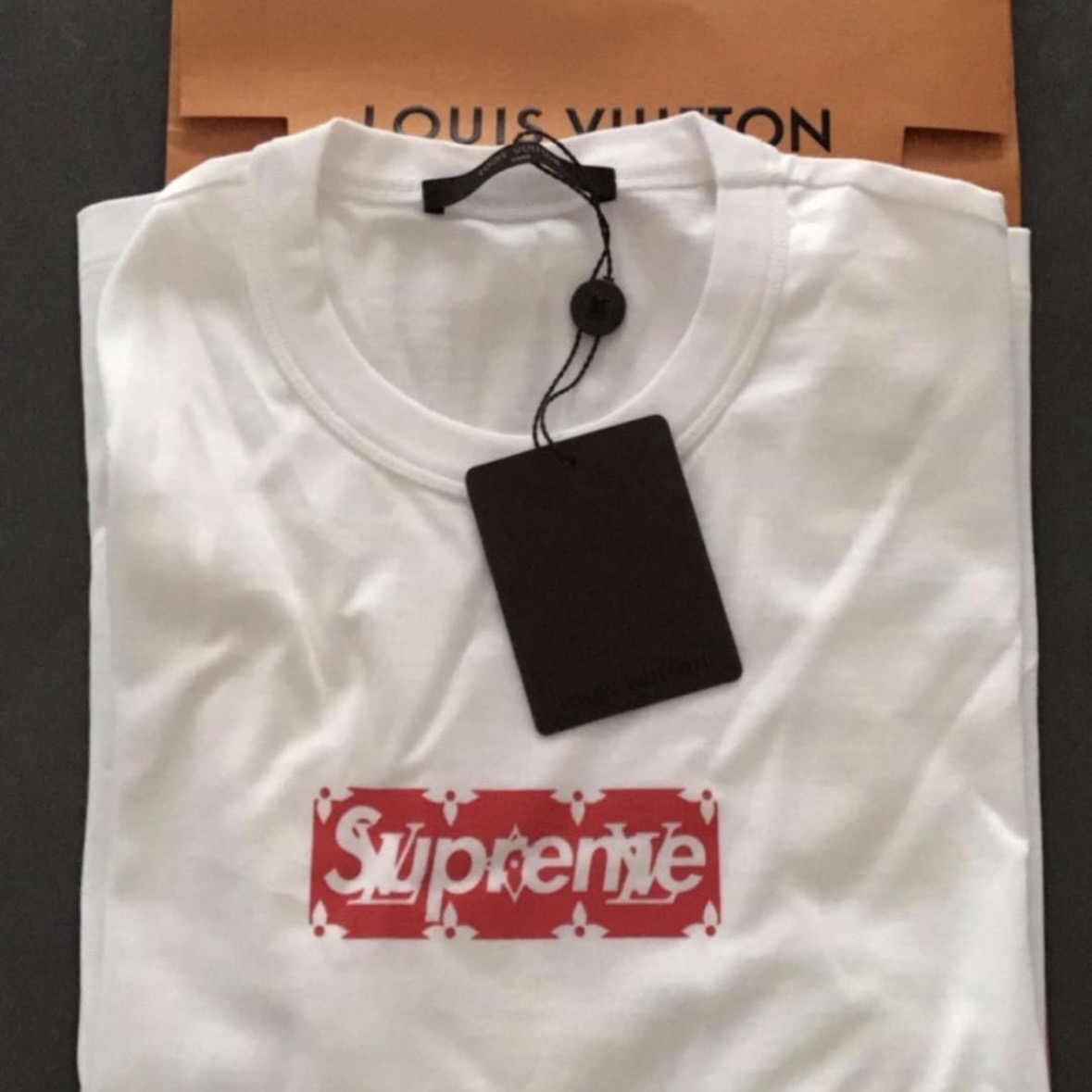 Louis Vuitton x Supreme tee